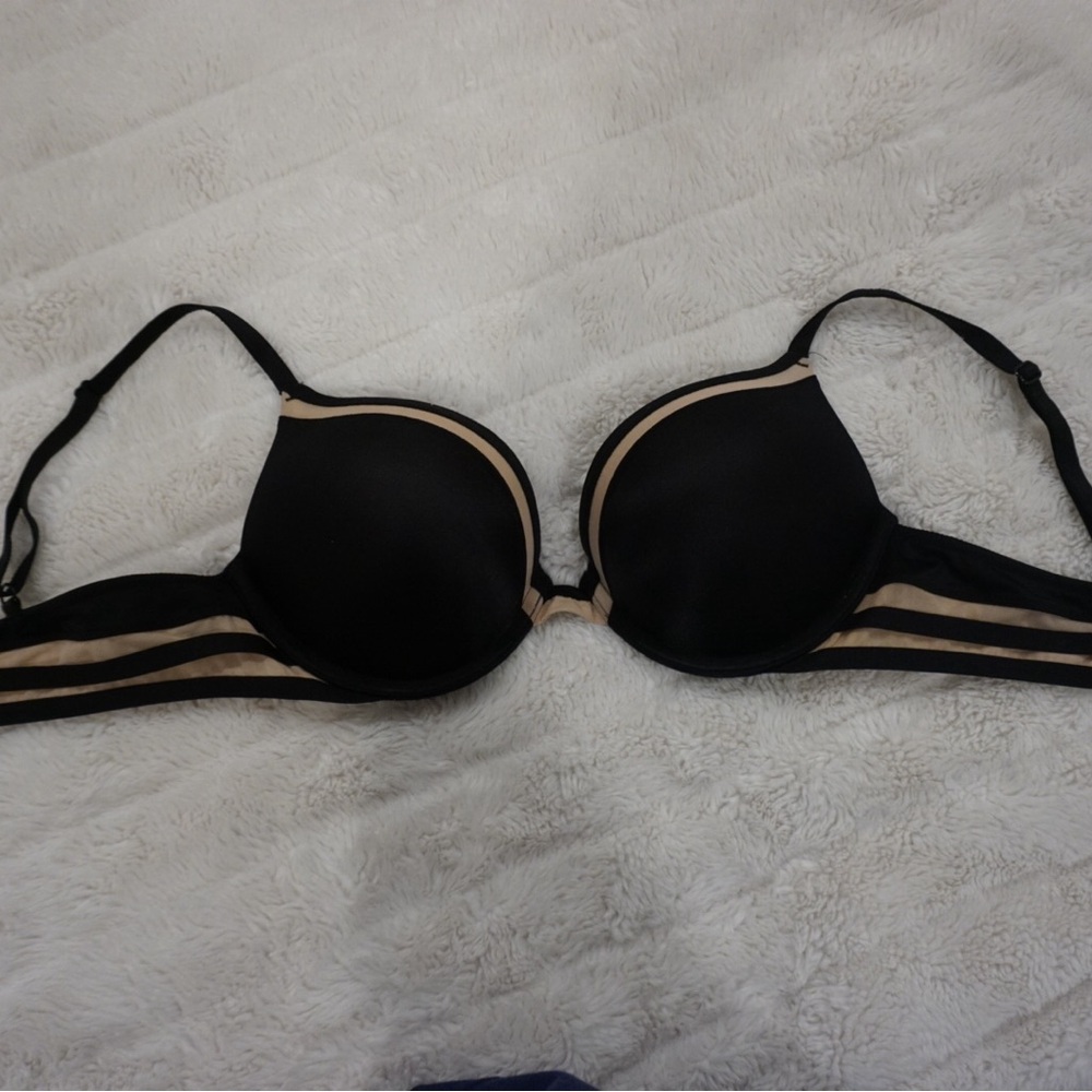 Victorias Secret Bombshell Bra